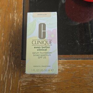 Clinique Even Better Clinical Serum Foundation in Linen